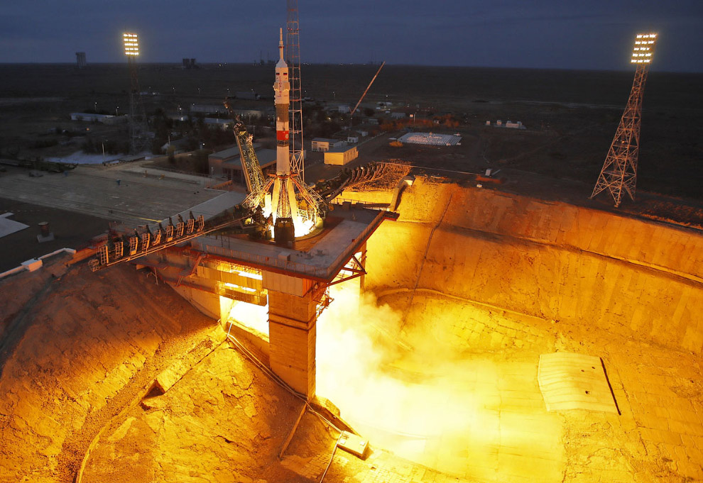 Старт корабля «Союз МС-15» Старт корабля «Союз МС-15»