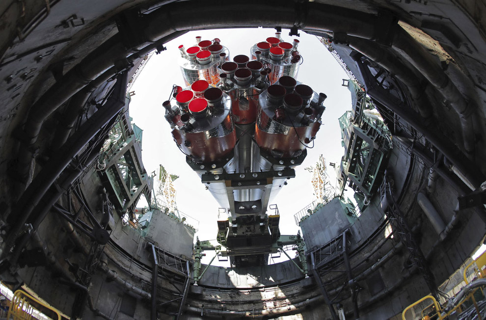 Старт корабля «Союз МС-15» Старт корабля «Союз МС-15»