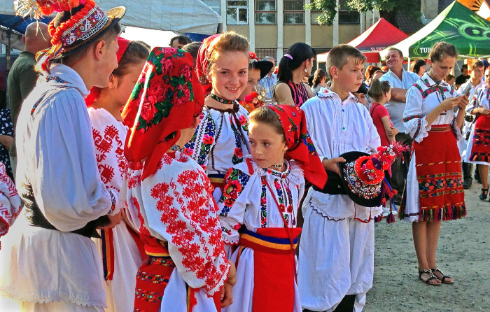 Неславянские народы, в которых больше всего «славянской крови» Неславянские народы, в которых больше всего «славянской крови»