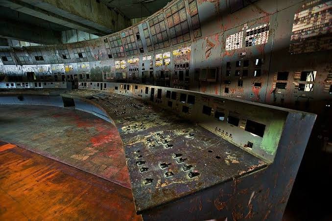 В Чернобыле для туристов открыт зал управления В Чернобыле для туристов открыт зал управления
