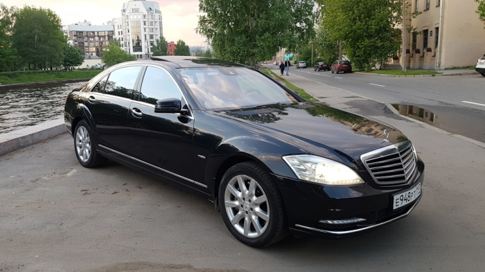 Автомобили, на которых ездит Дмитрий Певцов Автомобили, на которых ездит Дмитрий Певцов
