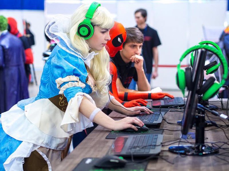 Девушки с "Игромира 2019"