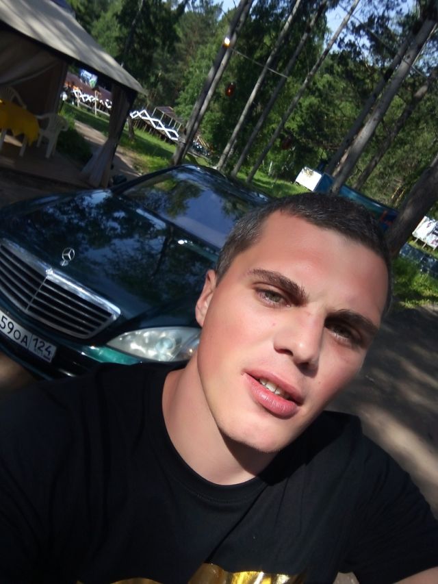 Сын чиновника с другом до смерти избили человека и сняли это на видео: красноярцы готовятся протестовать