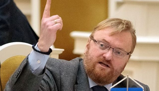Виталий Милонов считает, что пора "бить тревогу", поскольку Россия может потерять свое будущее Виталий Милонов считает, что пора "бить тревогу", поскольку Россия может потерять свое будущее