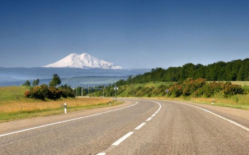 Самые красивые дороги России Самые красивые дороги России