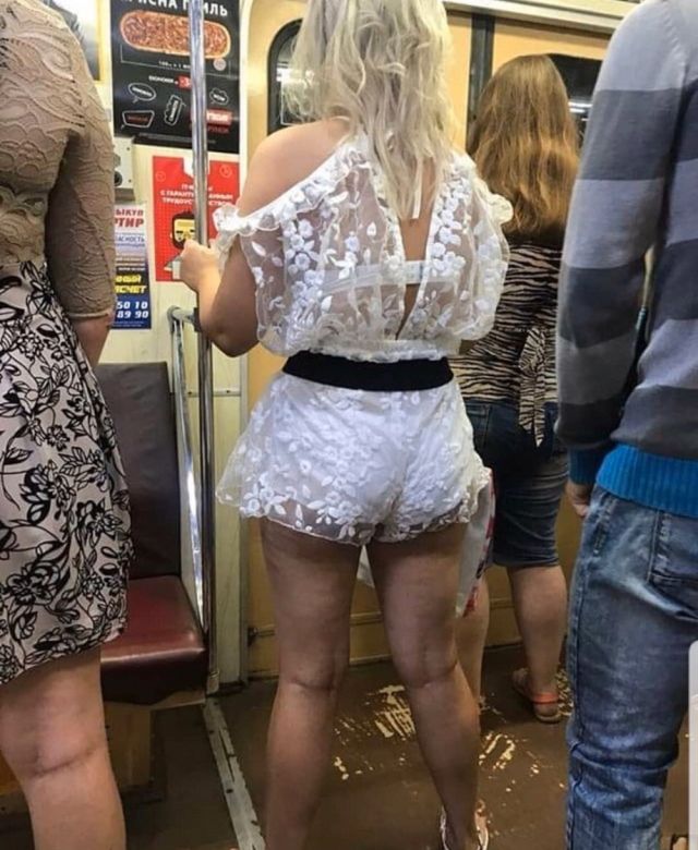 Любители высокой моды из подземки