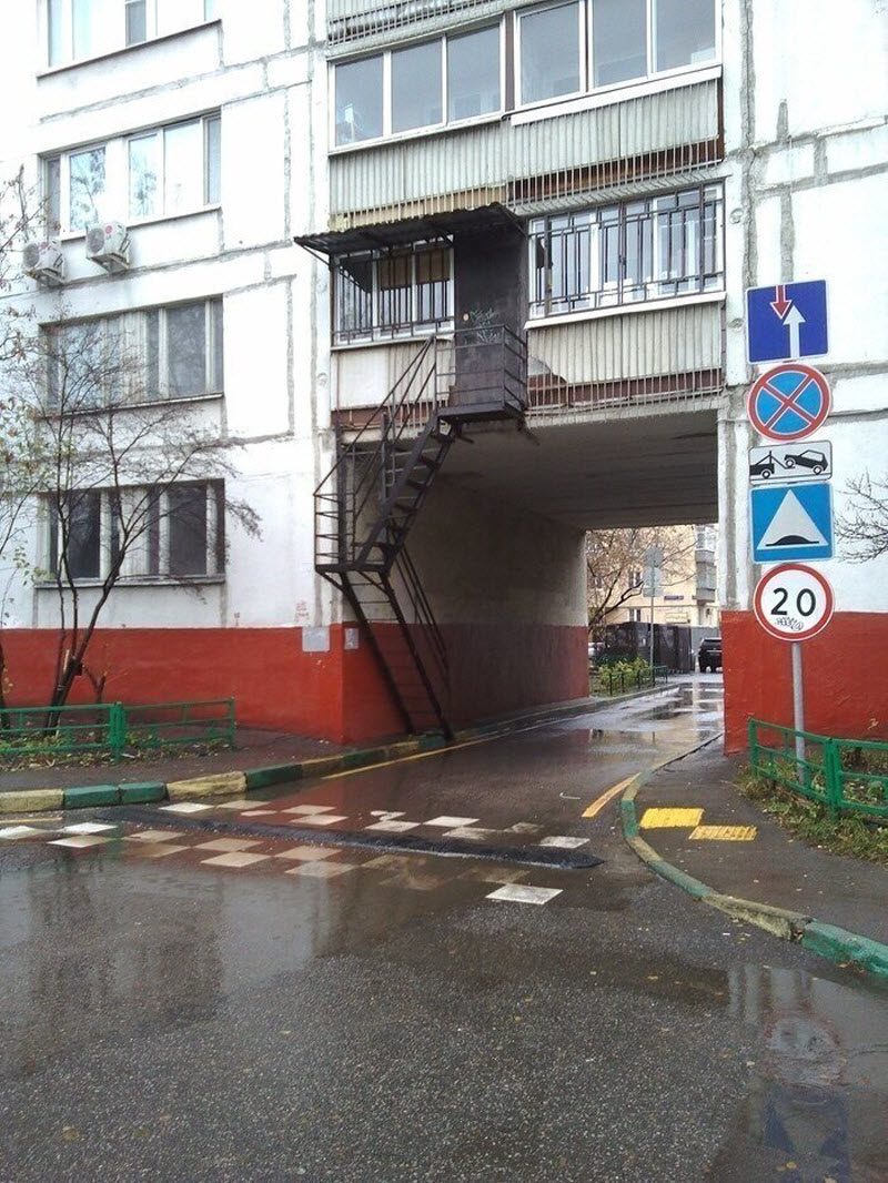 15 сумасшедших балконов, которых не должно было быть