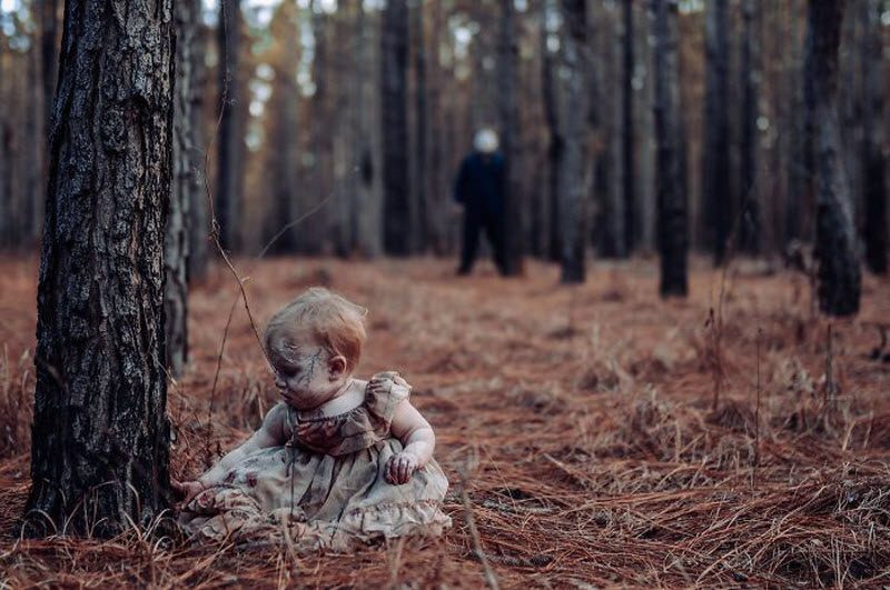 Стремная фотосессия веселой семейки