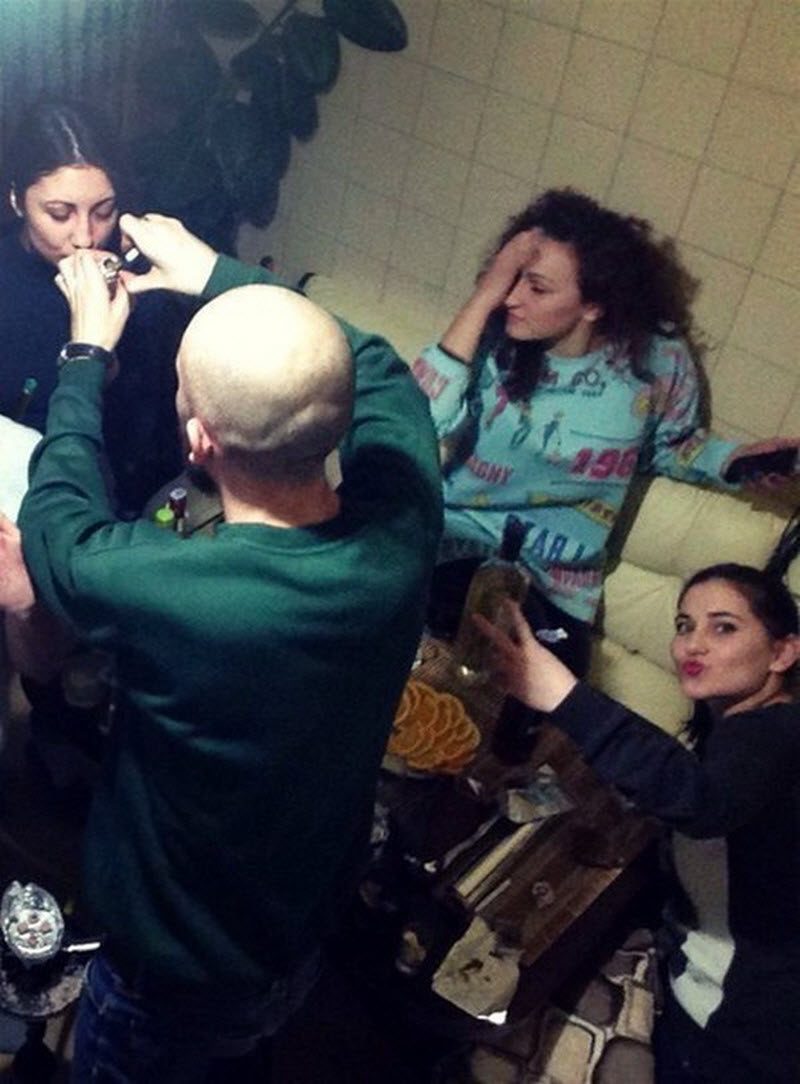 Забавы молодых: пьянки, гулянки, вписки