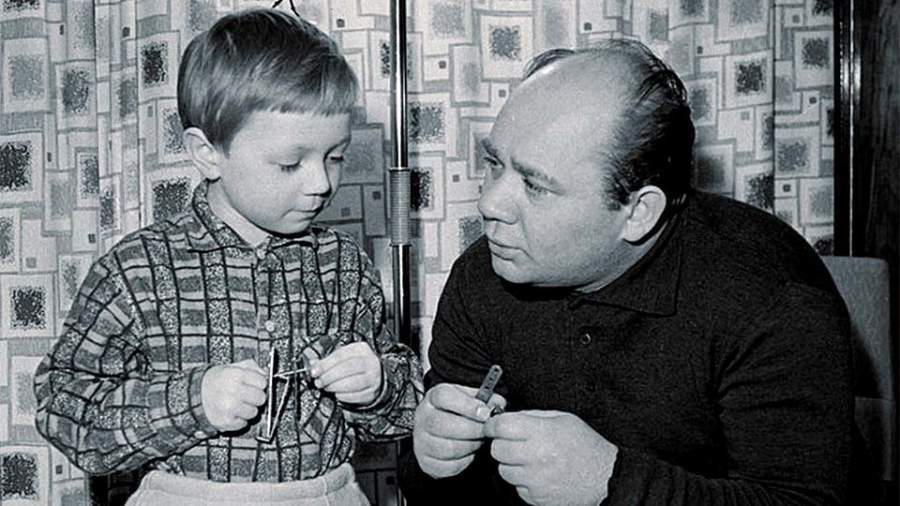Подборка семейных фотографий любимых советских актеров