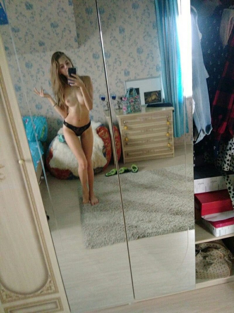 Девушки из социальных сетей