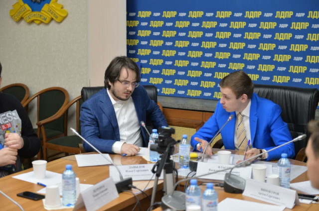 Блогер Мэддисон стал членом ЛДПР Блогер Мэддисон стал членом ЛДПР