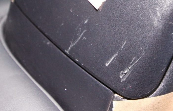 Простые способы убрать царапины на пластике в салоне автомобиля Простые способы убрать царапины на пластике в салоне автомобиля