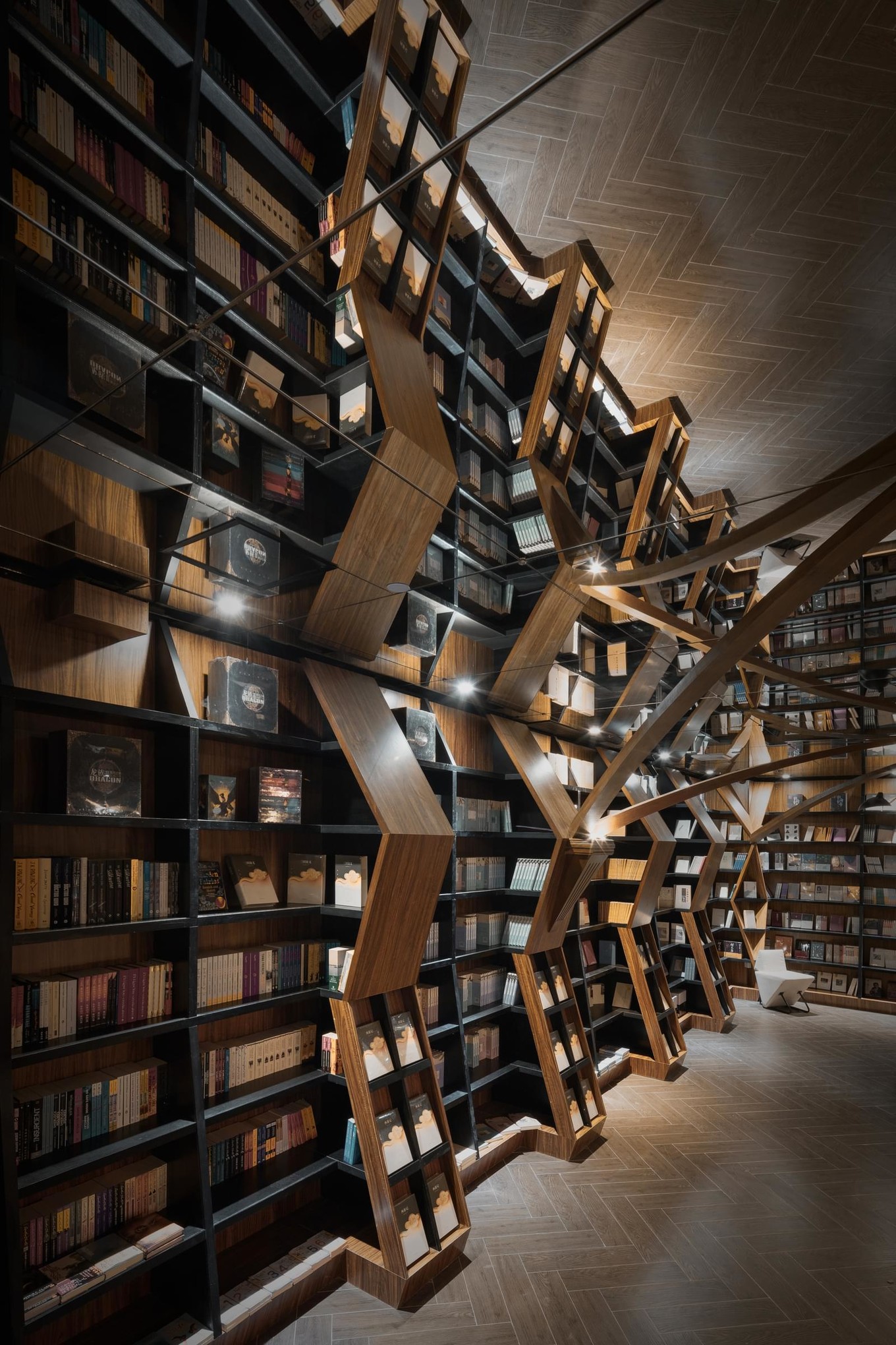Интерьер книжного магазина в Шанхае Интерьер книжного магазина в Шанхае