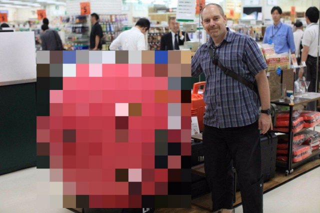 В японском супермаркете продаются вещи, которые спасут от цунами В японском супермаркете продаются вещи, которые спасут от цунами