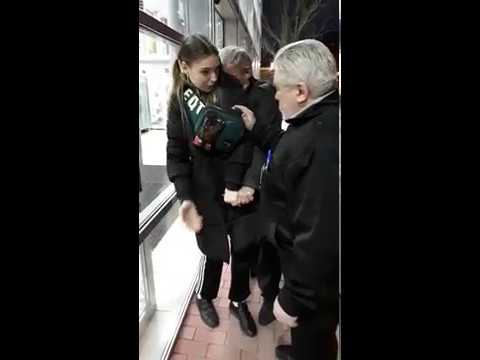 Война у "Перекрестка" Война у "Перекрестка"