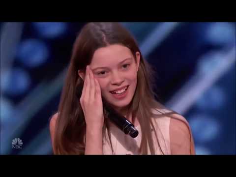 Как она поёт!