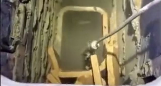 Демонтаж старой дымоходной трубы