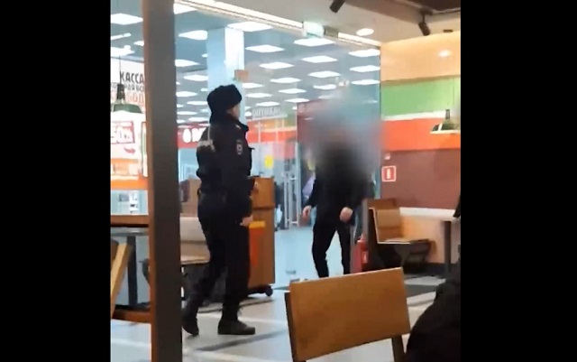 В Каменске-Уральском подростки-ауешники подрались с полицейскими