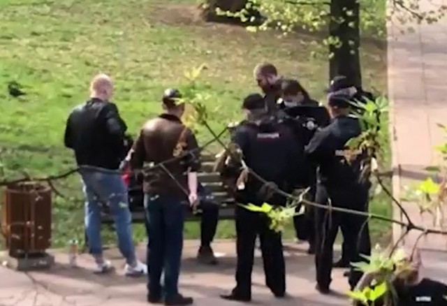 Собрались отметить майские праздники на Соколиной горе, а тут полиция