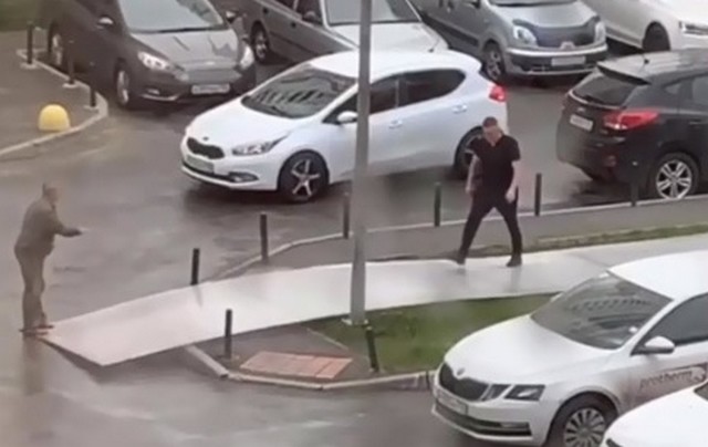 В Екатеринбурге сегодня немного ветрено