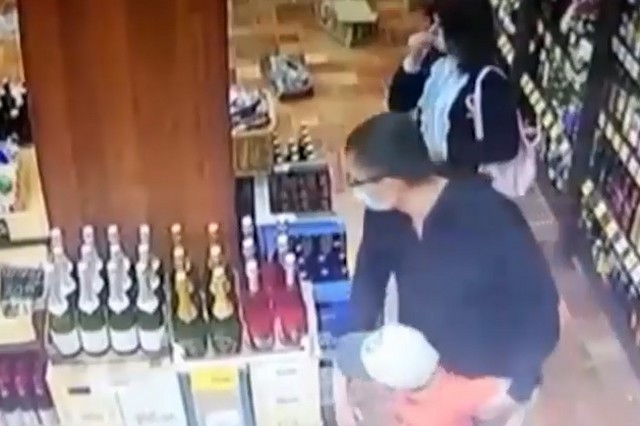 Так вот для чего нужны дети – чтобы красть из магазинов