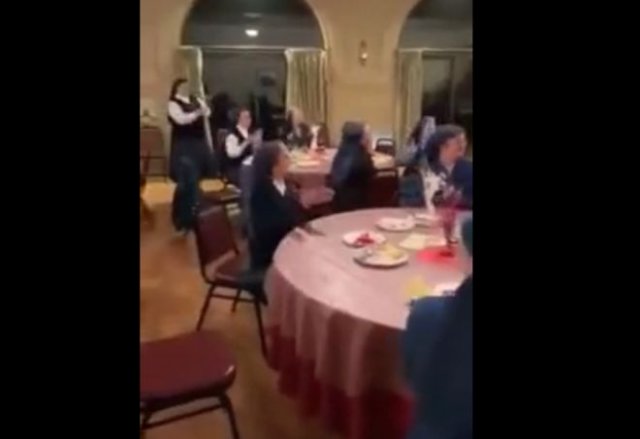 Монашки на самоизоляции тоже умеют развлекаться