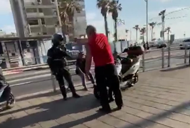 Перегнул палку в разборках с полицейским