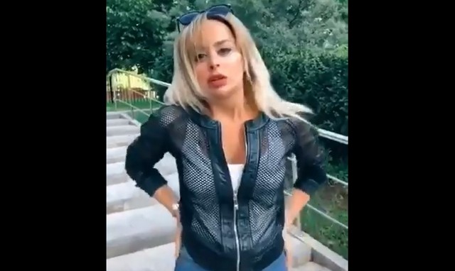 Спалилась немного