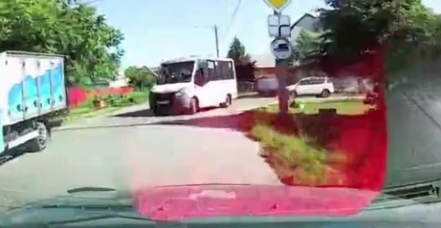 Очень громкий скандал на дороге