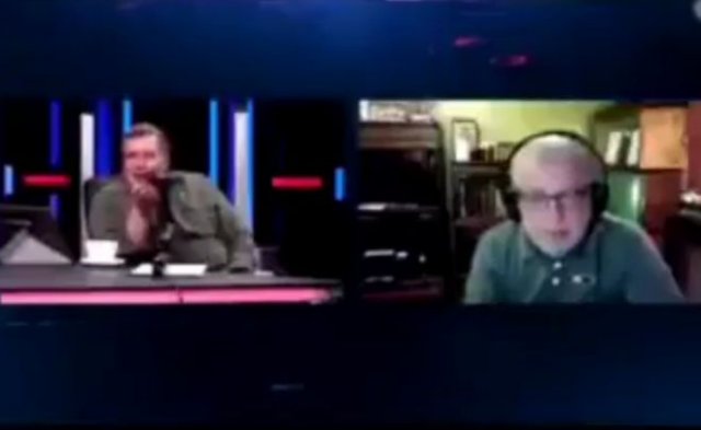 "Чистить от засланных казачков": Владимиру Соловьеву не понравились сообщения в прямом эфире