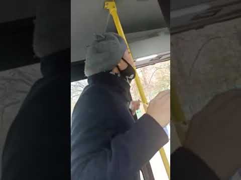 Это вас в дурдом надо сдавать!
