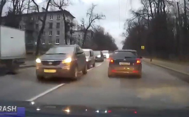 Когда не пропустил уважаемого человека на дороге