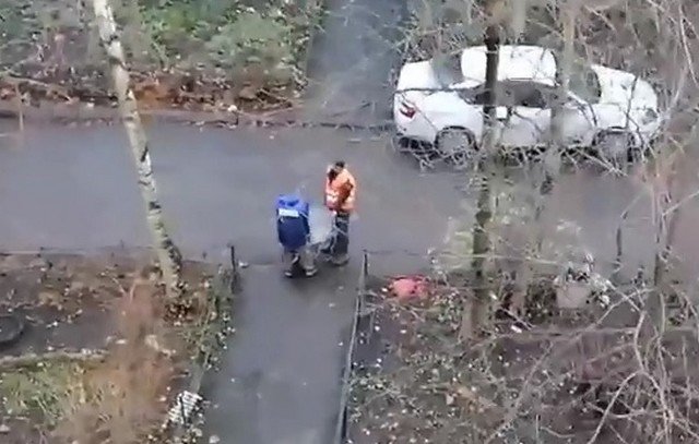 Коммунальные службы в Санкт-Петербурге и волшебная "мусорка"