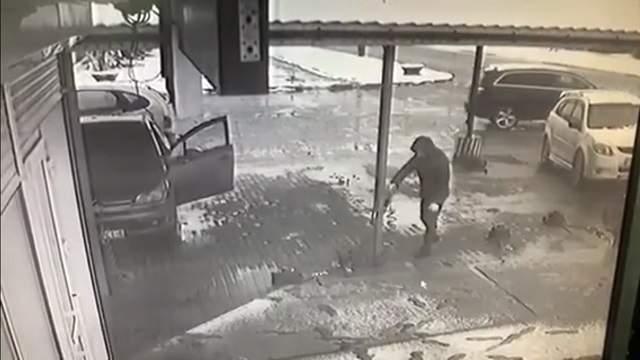 Момент невероятного везения на шиномонтаже