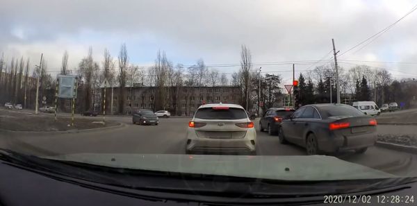 Нарушитель ПДД и его защитники нетрадиционной ориентации