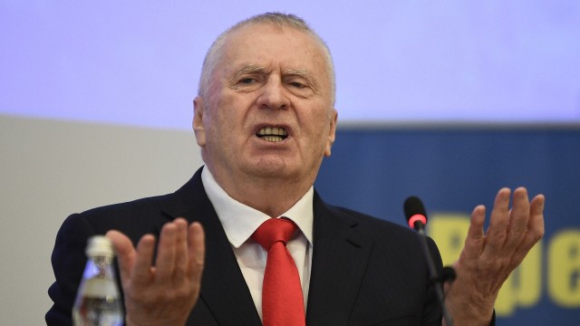 Жириновский предложил разрешить гражданам носить оружие