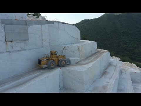 Механическое порно: добыча мрамора