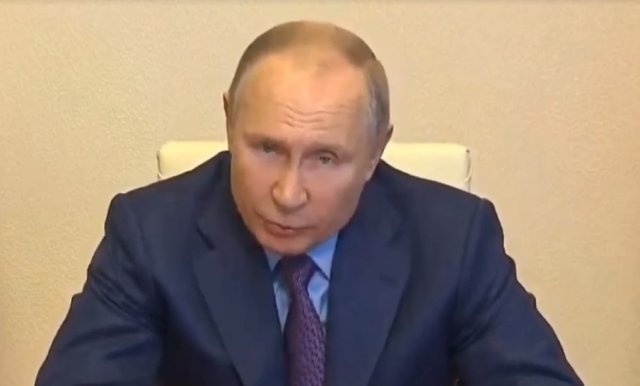 Стало известно, когда президент России Владимир Путин вакцинируется от коронавируса
