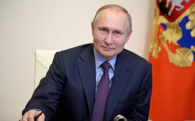 «Придется поверить на слово»: Песков объяснил, почему Путин не будет вакцинироваться публично