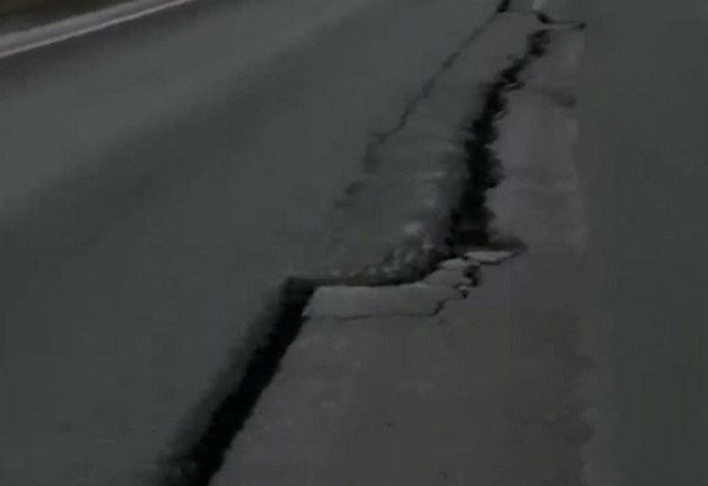 В ХМАО "разорвало" дорогу, построенную в 2019 году за 4,8 млрд рублей