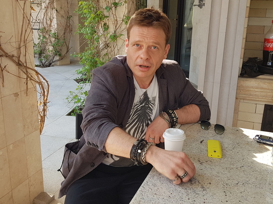 Актер из «Бригады» назвал Россию «страной победившего быдла»