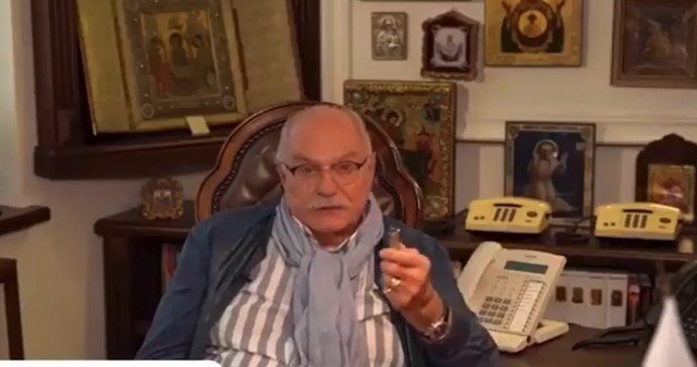 Никита Михалков призвал сделать Ольгу Бузову билетершей и не пускать в МХАТ