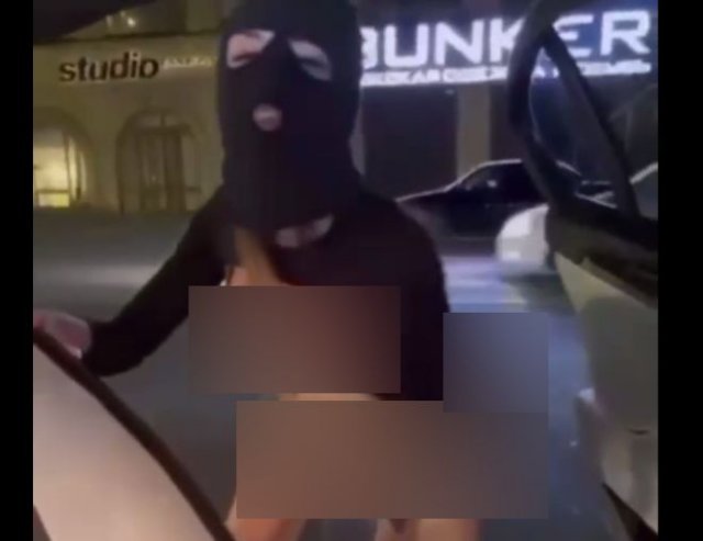 Девушка помахала на камеру попой в Махачкале, чем разозлила дагестанцев