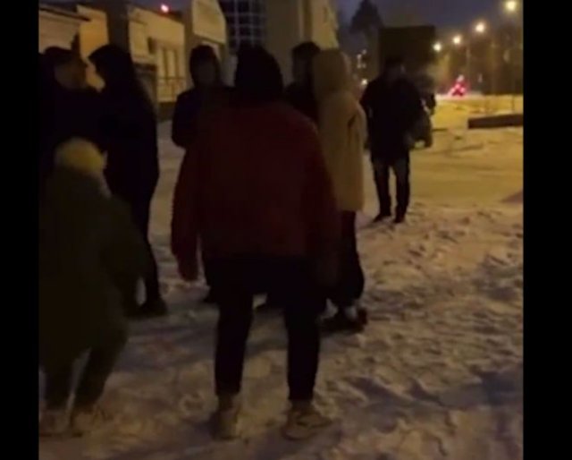 Под Екатеринбургом "воспитали" подростков, которые ни за что избили на улице мужчину