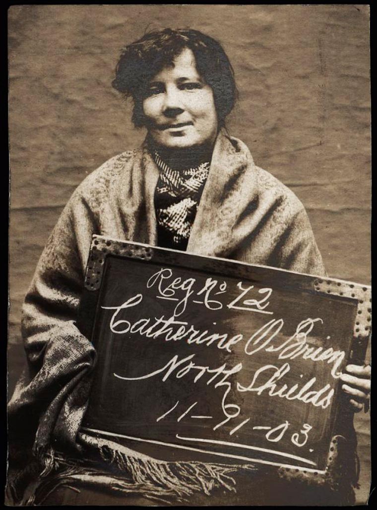 Фотография: Их разыскивала полиция: впечатляющие фото британских преступниц прошлого №13 - BigPicture.ru