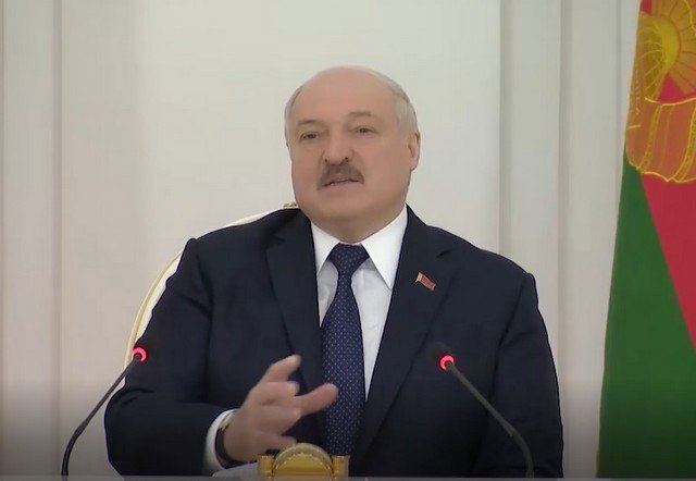 Президент Беларуси Александр Лукашенко высказался о беспорядках в Казахстане