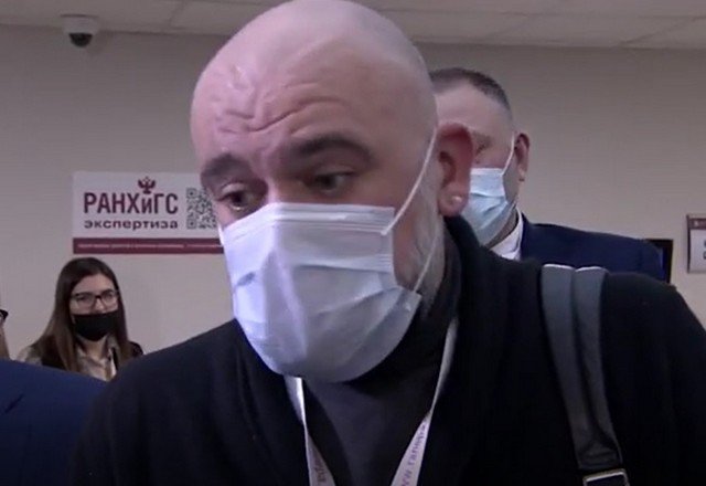 Главврач Коммунарки Денис Проценко заявил, что пятая волна коронавируса накроет Россию