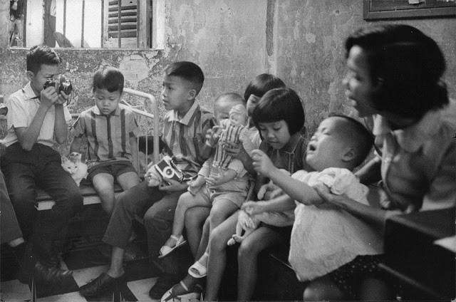 Фотография: История самого молодого фотожурналиста Вьетнама — 12-летнего Ло Мань Хунга №14 - 24warez.com