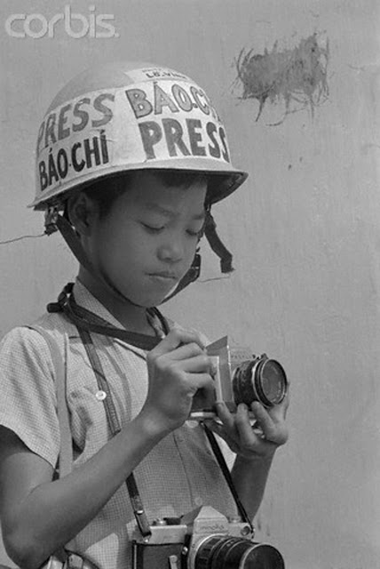 Фотография: История самого молодого фотожурналиста Вьетнама — 12-летнего Ло Мань Хунга №5 - 24warez.com